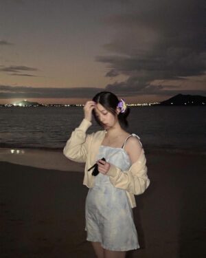 Kim Min-ju Instagram - 🤍🩵💜