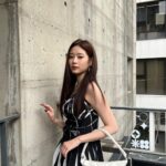 Kim Min-ju Instagram - @Prada #광고 #Prada #PradaTropico 5월 13일 ~ 6월 12일 더 현대 서울 프라다 트로피코 팝업 스토어에서 만나요😊🙌 The Hyundai Seoul / 더현대서울