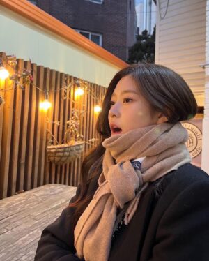 Kim Min-ju Instagram - 🌨🧦