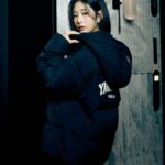 Kim Min-ju Instagram - 🩶🖤 @dazedkorea @mlbkorea #MLB사랑