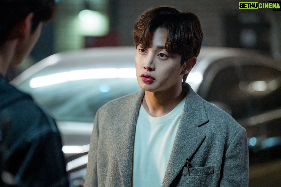 Kim Min-seok Instagram - #오늘도사랑스럽개 특별출연했던 지난 1월을 기억하며.