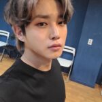 Kim Min-seok Instagram - 태어나 처음으로 브릿지라는 염색을 해보았습니다. 어색하네요.너무 더워요🔥여러분들 건강 잘지키시고 코로나 조심하세요!!! #조이187#브릿지염색