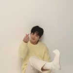 Kim Min-seok Instagram - 하트는 말입니다. 손가락말고 발가락도 있습니다 😍🥰