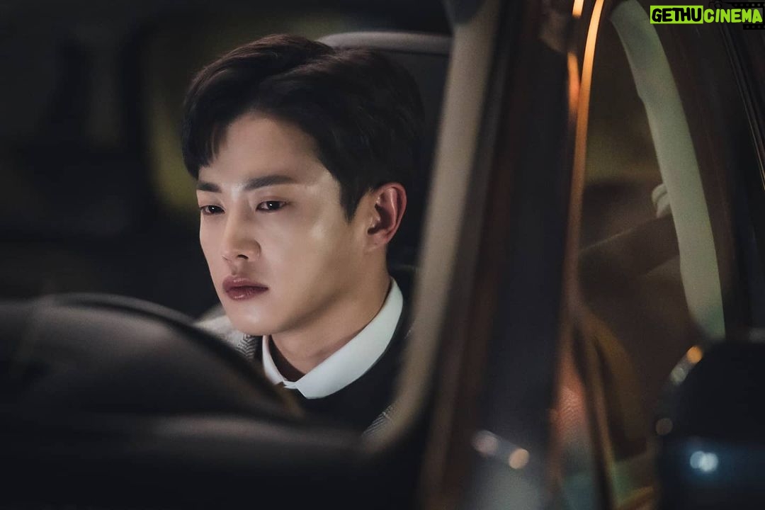 Kim Min-seok - 127.2K Likes - #도시남녀의사랑법
이렇게 끝이 났습니다.감사했습니다.
여러분들 날이 추워요. 따뜻하게 입고 다니세요😍