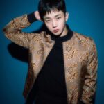 Kim Min-seok Instagram - #광고 다른 느낌으로 촬영. 드뷔시의 ‘달빛’ 향기. #MARIACHEMISTRY @mariachemistry.official