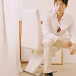 Kim Min-seok Instagram - 더스타 9월호. 휴..#코로나19꺼져라