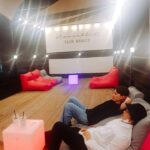 Kim Min-seok Instagram - 꿈을 이루고자 서울에 상경해 가족처럼 동거동락했던 준현이. 거의 몇년을 백수처럼 놀더니 더 이상은 안되겠다며. 부산에서 카페를 만들어보겠다며 기장으로 내려갔다. 그러고 고생해서 만든 카페 #슬로우래빗 분위기도 너무좋고 가족들과 혹은 연인들이 쉬어가면서 추억을 만들기 충분한 공간이었다. 커피도 너무 맛있고 루프탑과 뷰도 너무 이쁜 #부산카페#기장카페 #슬로우래빗#느린토끼#음식도맛나요 항상 하는 얘기지만 너만 잘하면 됨. @slowrabbit_coffee_official