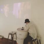 Kim Min-seok Instagram - 꿈을 이루고자 서울에 상경해 가족처럼 동거동락했던 준현이. 거의 몇년을 백수처럼 놀더니 더 이상은 안되겠다며. 부산에서 카페를 만들어보겠다며 기장으로 내려갔다. 그러고 고생해서 만든 카페 #슬로우래빗 분위기도 너무좋고 가족들과 혹은 연인들이 쉬어가면서 추억을 만들기 충분한 공간이었다. 커피도 너무 맛있고 루프탑과 뷰도 너무 이쁜 #부산카페#기장카페 #슬로우래빗#느린토끼#음식도맛나요 항상 하는 얘기지만 너만 잘하면 됨. @slowrabbit_coffee_official