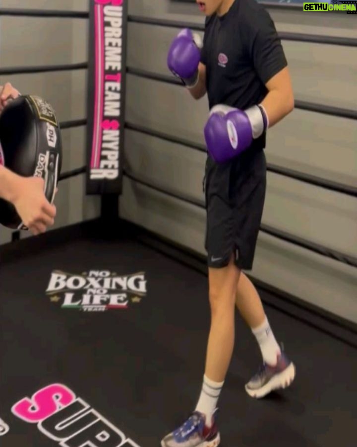Kim Min-seok Instagram - Keep going🥊 @stsboxing_ @lovewook_ STS Boxing