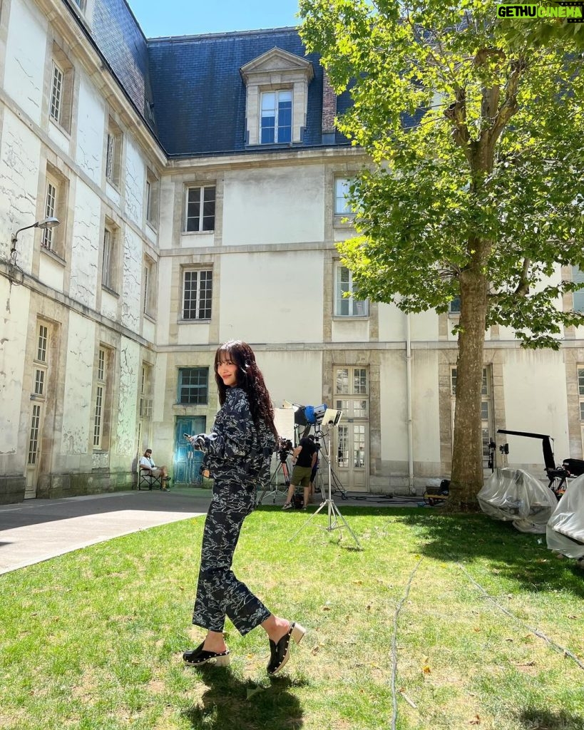Kim Se-jeong Instagram - @longchamp #Longchamp #Longchampss24 #LongchampUniversity #롱샴 #롱샴유니버시티 셀피 폭탄❤️