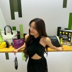 Kim Se-jeong Instagram - @longchamp #longchamp #longchampmy #theexchangetrx 2월의 기분 좋은 에너지,롱샴과 말레이시아 덕분에 잔뜩 받아갑니다😍
