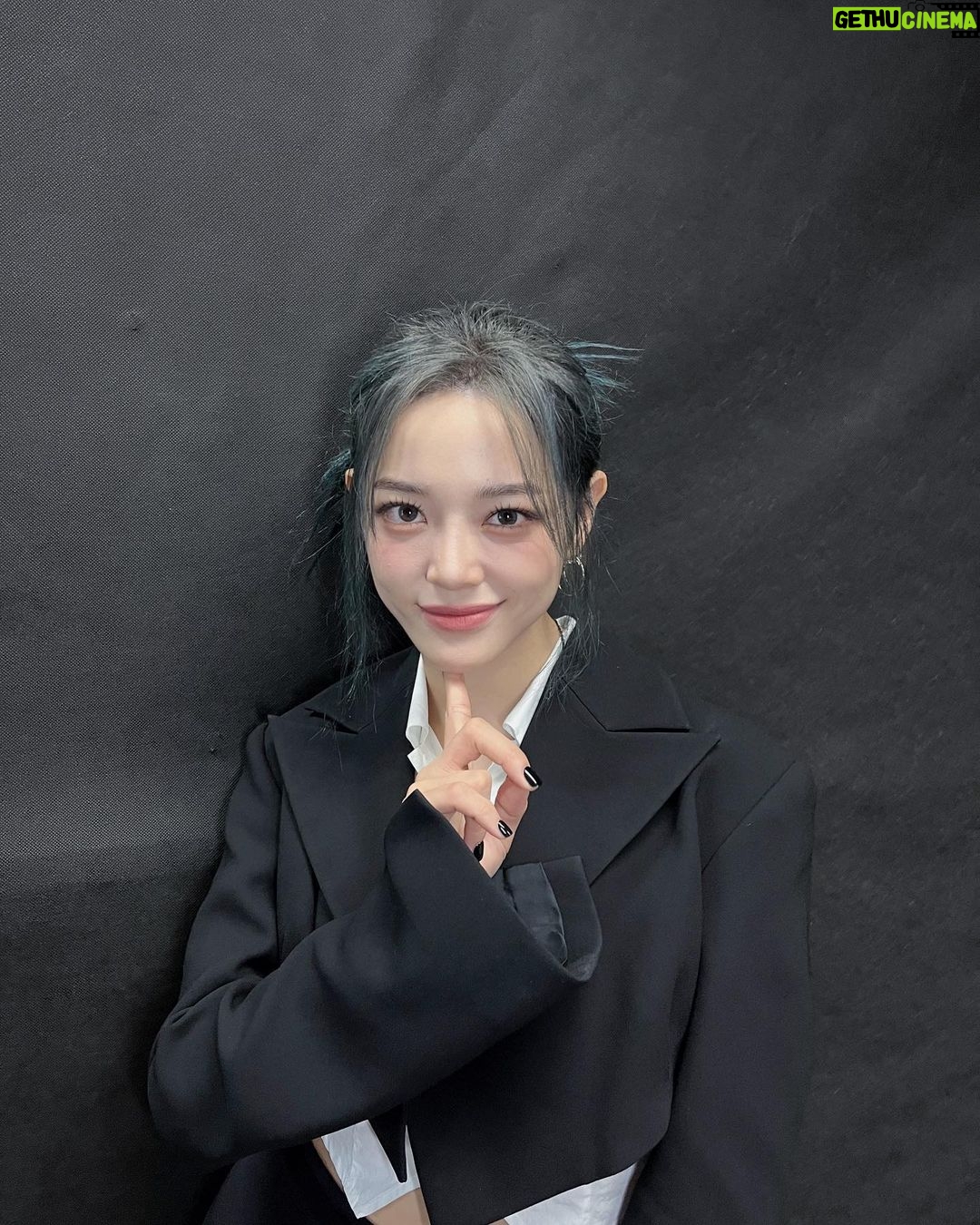 Kim Se-jeong Instagram - 행복한 활동이었습니다 함께 해준 우리 세상 늘 고맙고 사랑해요