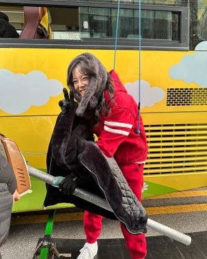 Kim Se-jeong Instagram - 도 하나
도 둘
도 셋

#경이로운소문2 오늘 밤 
@tvn_drama 9시 20분