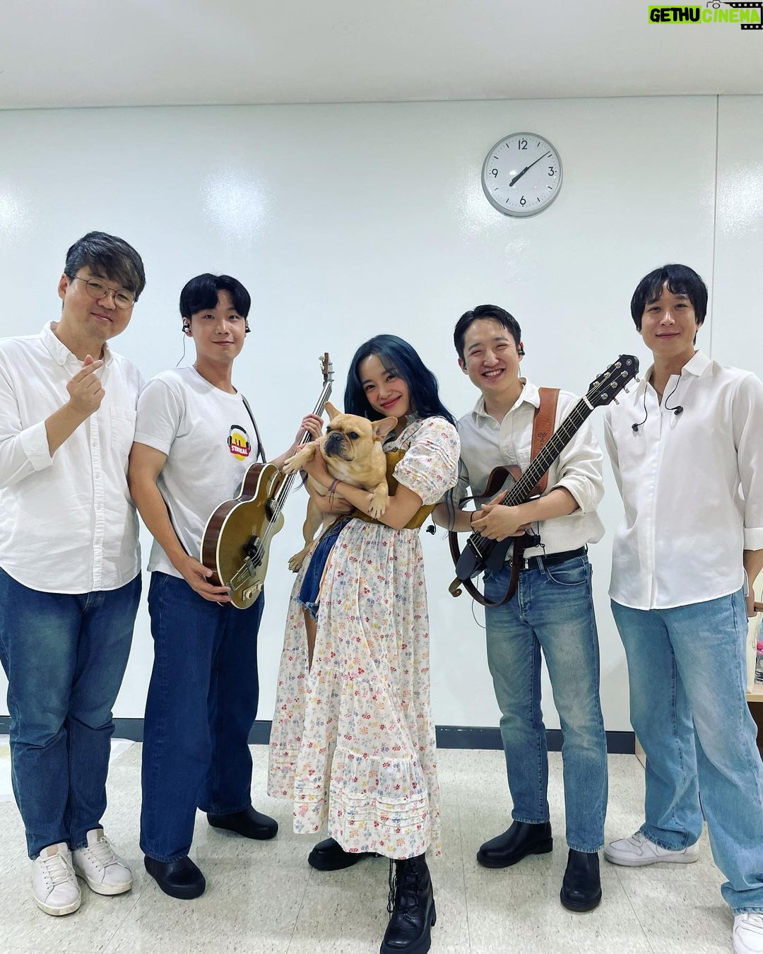 Kim Se-jeong Instagram - 행복했던 항해 안녕ㅜㅅㅜ 콘서트에서 만나요