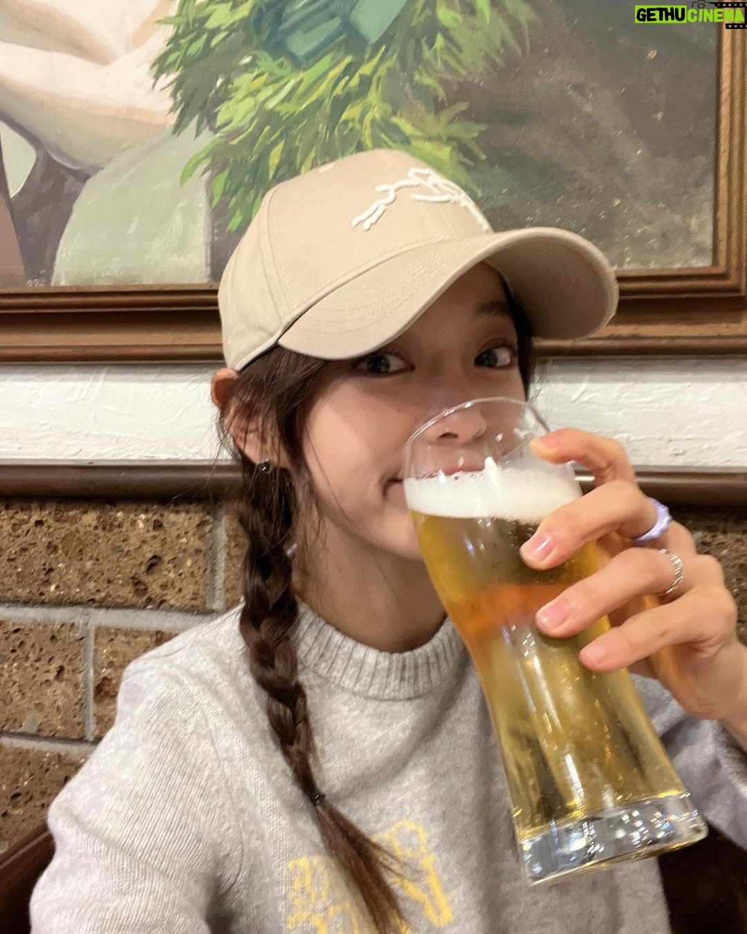 Kim Se-jeong Instagram - 바티칸 투어 1일1젤라또🍨 Museo Vaticano Roma