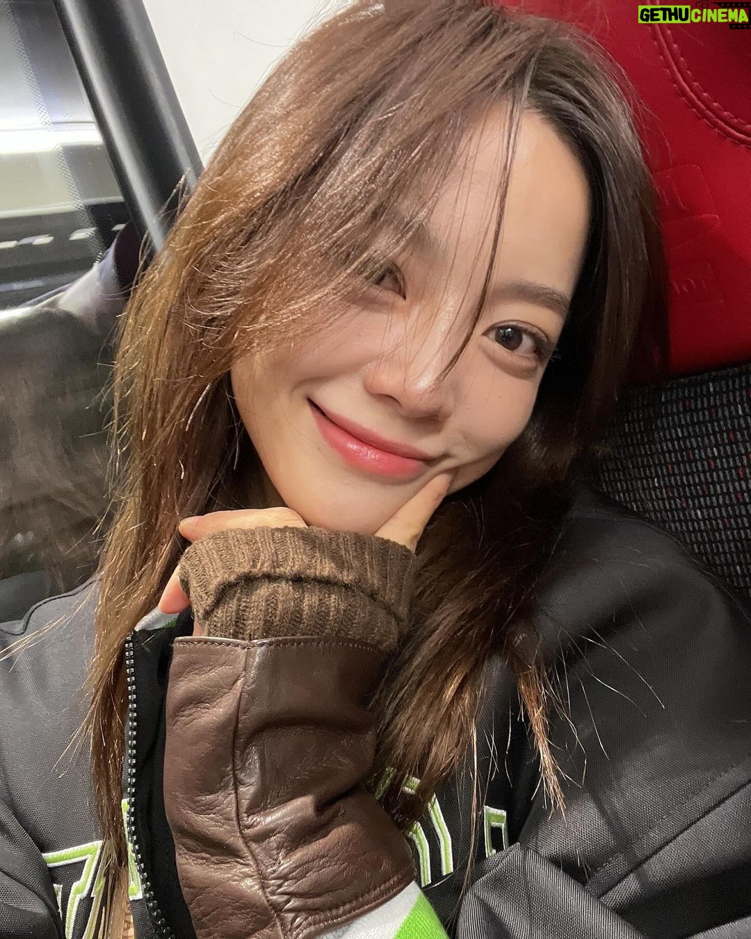 Kim Se-jeong Instagram - μ΅νλΌνΈποΈπ¨π