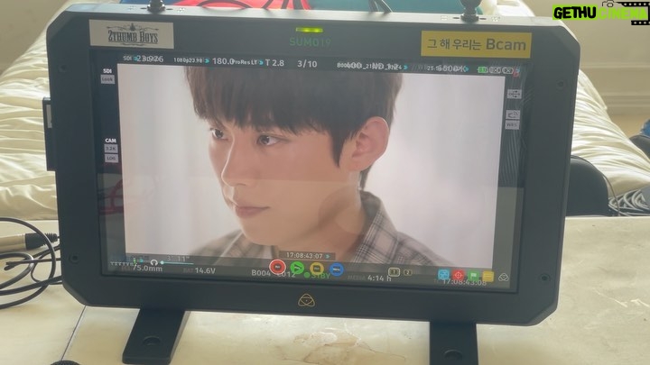 Kim Sung-cheol Instagram - 오늘도 10시에 만나요😍