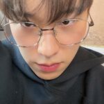 Kim Sung-cheol Instagram - 🤓