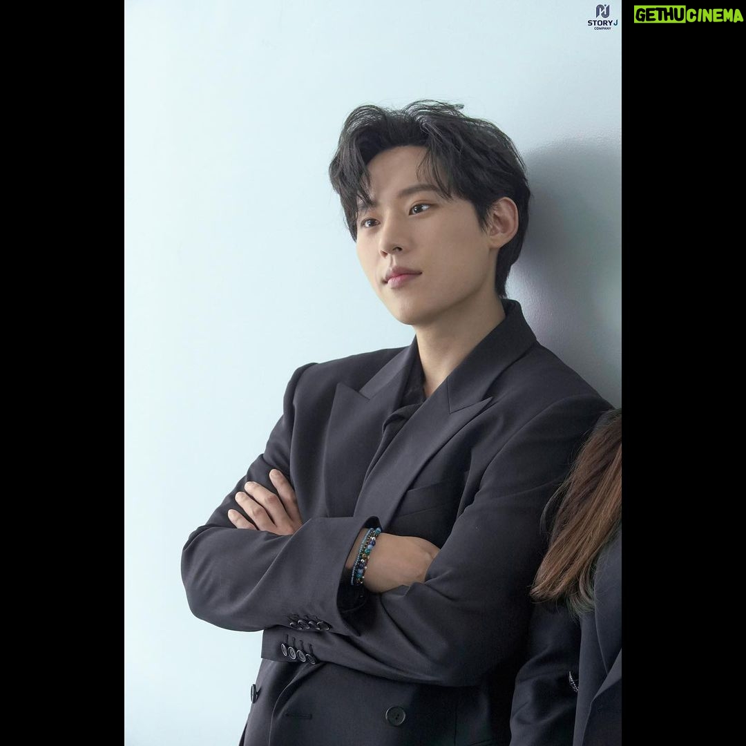 Kim Sung-cheol Instagram - 한시간뒤 #브람스를좋아하세요?