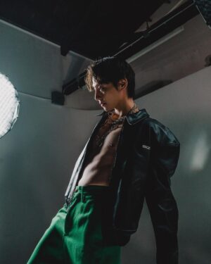 Kim Woo-sung Instagram - [MOTH]
#WOOSUNGMOTH