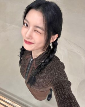Kim You-jung Instagram - 🤎