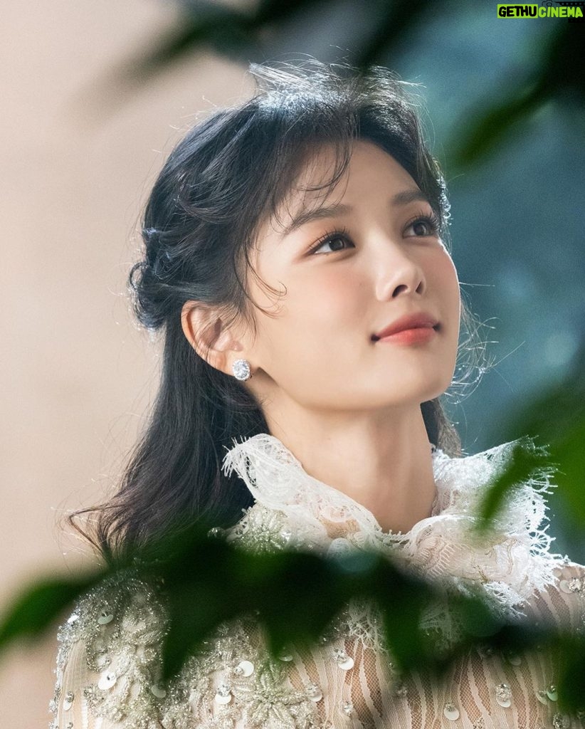 Kim You-jung Instagram - Shakespeare in Love🤍 연극 비올라 드 레셉스, 토마스 켄트