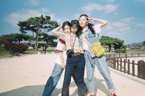 Kim You-jung Instagram - 필름 카메라 속의 추억. 

#20세기소녀