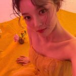 Kim You-jung Instagram - 🧡💛