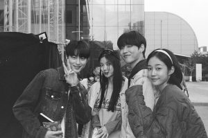 Kim You-jung Instagram - 필름 카메라 속의 추억. 

#20세기소녀