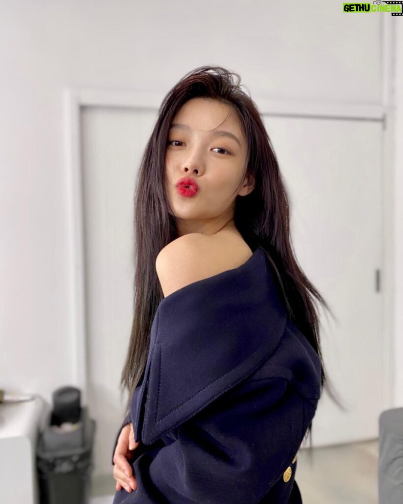 Kim You-jung Instagram - 따뜻하게 겨울나기