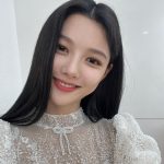 Kim You-jung Instagram – . 🤍
건강하고 평온한 날들 속에 웃음이 가득하기를. 
감사하고 사랑합니다.