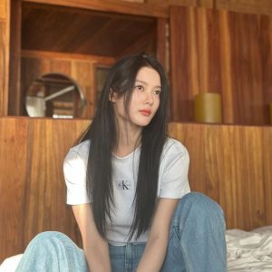 Kim You-jung Instagram - 🤍🩶