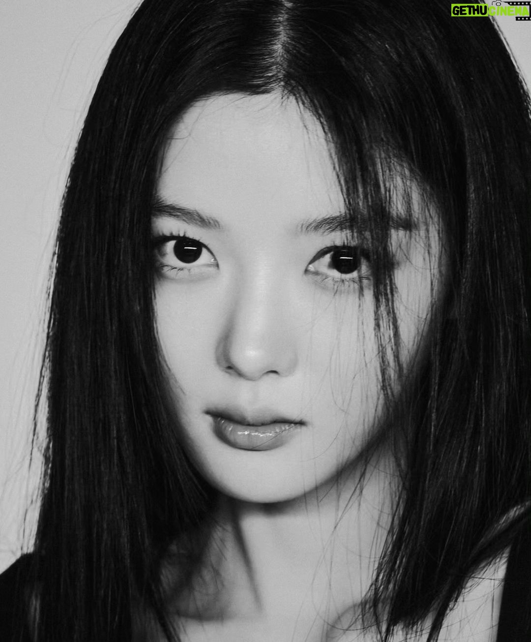 Kim You-jung Instagram - My Demon ELLE B Cut . @ellekorea @mokjungwook