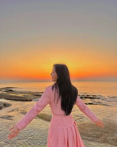 Kim You-jung Instagram - 마이데몬 마이뚀희 🧡💛💛🧡 오늘 밤 10시 sbs에서-✨