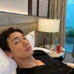 Kim Young-kwang Instagram - 🙃🙂🙃🙂