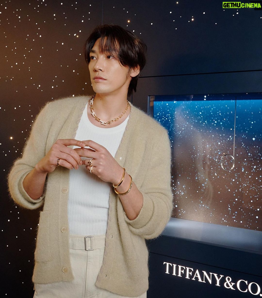 Kim Young-kwang Instagram - 반짝반짝✨✨✨ #Tiffanyandco #TiffanyLock #Tiffanypartner #티파니앤코 #티파니락