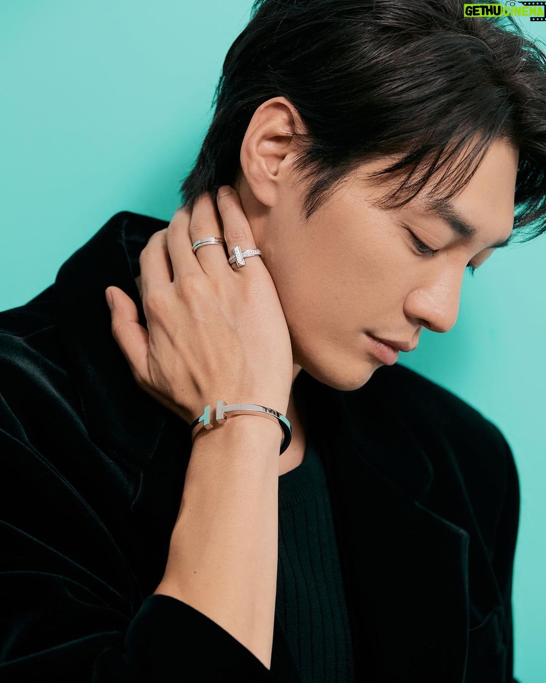 Kim Young-kwang Instagram - ✨#tiffanyandco #tiffanypartner #atiffanyholiday #티파니홀리데이 #티파니앤코 ✨🤍