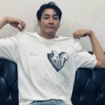 Kim Young-kwang Instagram - #LoveYourW 😎 #loveyourw2022