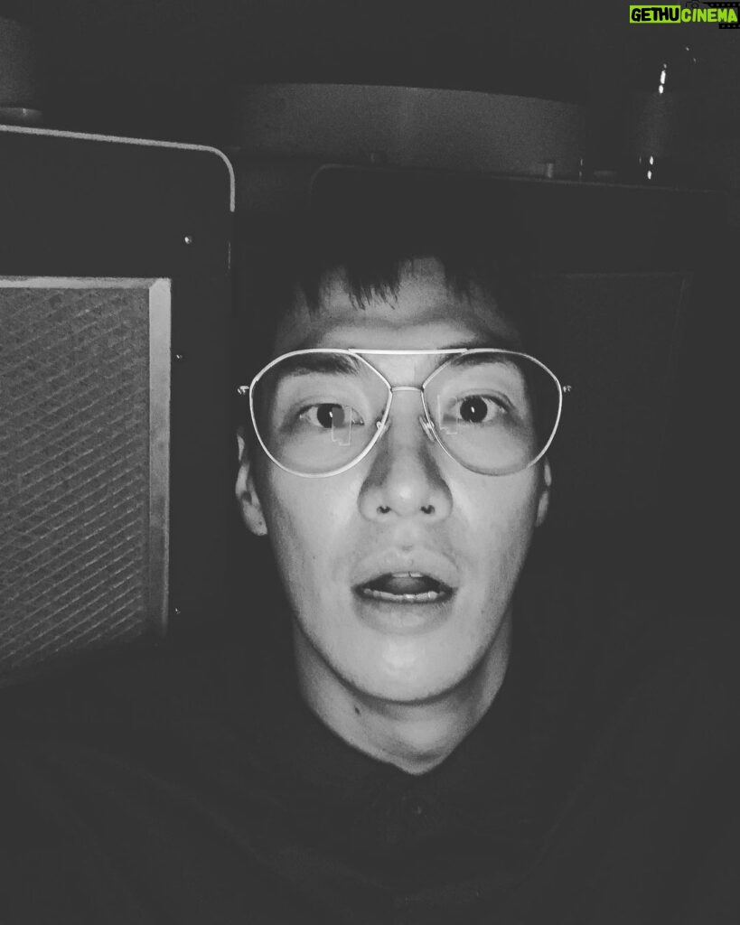 Kim Young-kwang Instagram - 윤오🥶 극 초반부찍고있을땐가 ? ㅋㅋㅋㅋ #썸바디