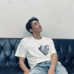 Kim Young-kwang Instagram - #LoveYourW 😎 #loveyourw2022