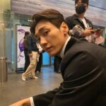Kim Young-kwang Instagram - ✌🏻✌🏻✌🏻✌🏻✌🏻 웃긴 순간포착이 있지만 자연스러워서 ~ ㅋㅋㅋㅋㅋ