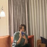 Kim Young-kwang Instagram - 조용한 밤 🙂