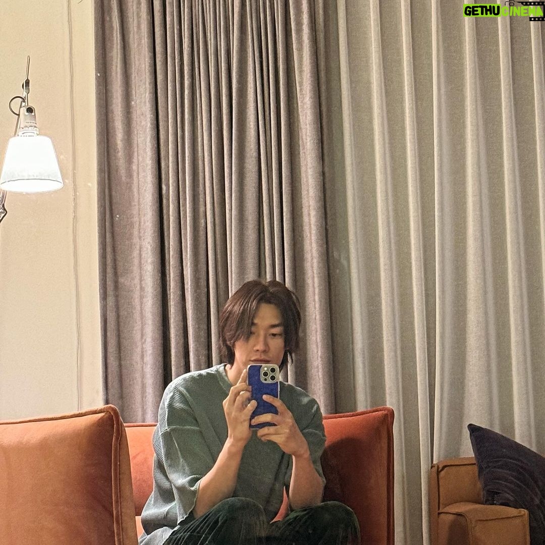 Kim Young-kwang Instagram - ์กฐ์ฉํ ๋ฐค ๐