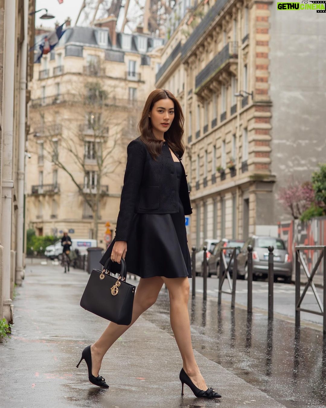 Kimberly Ann Voltemas Instagram - Bonjour from Paris with love..🖤 Just a day away from #DiorAW24 show! @dior
