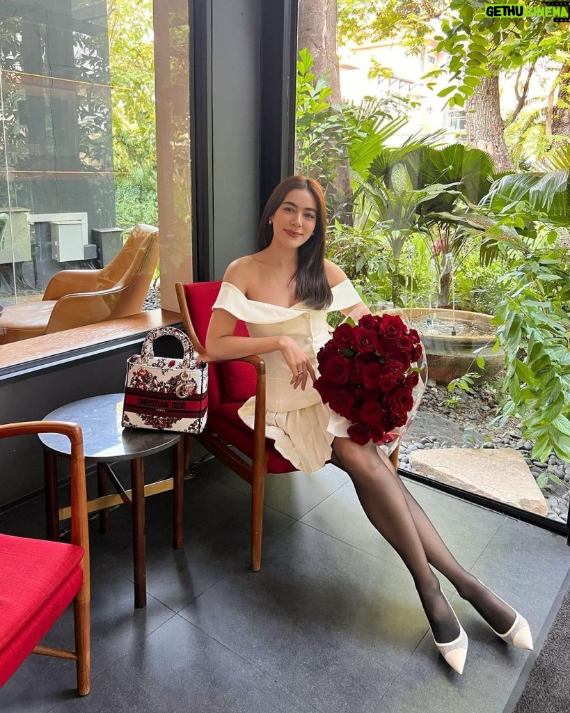 Kimberly Ann Voltemas Instagram - First Valentine’s as a wifey ♥️