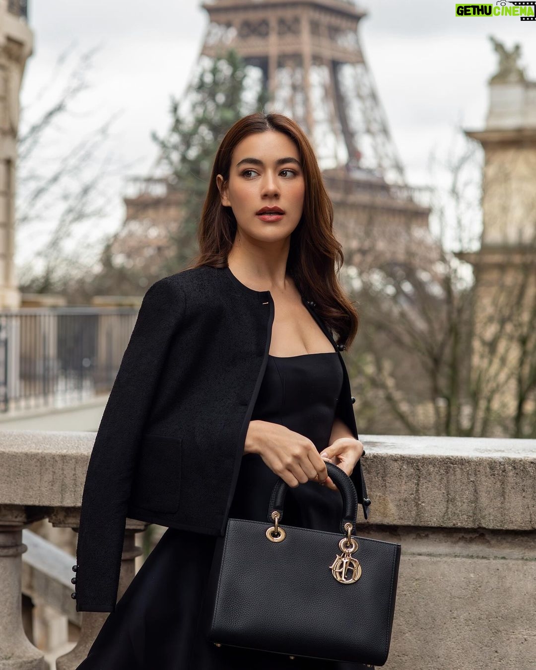 Kimberly Ann Voltemas Instagram - Bonjour from Paris with love..🖤 Just a day away from #DiorAW24 show! @dior