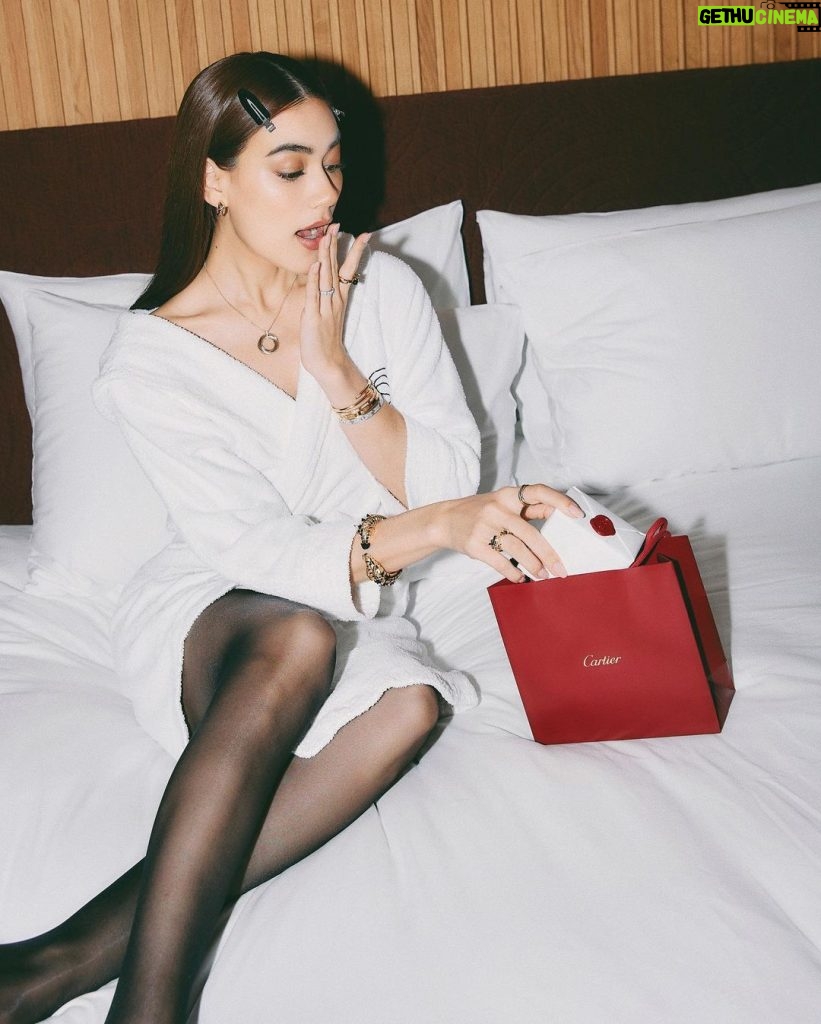 Kimberly Ann Voltemas Instagram - Getting ready with a small surprise by @cartier ♥️ #CartierTrinity #Trinity100Celebration snapped by @attapmrk