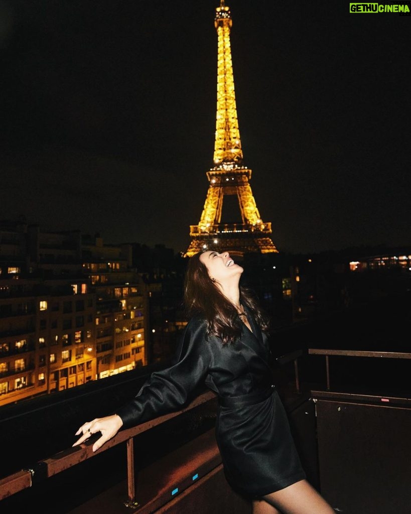 Kimberly Ann Voltemas Instagram - Last night in Paris ♥️🥂✨ Paris, France