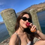 Kimberly Ann Voltemas Instagram - Was gonna jump in the lake but! way too cold for me!! Thank you next.. ถ่ายรูปเล่นวนไปค่ะ 🍑💙🌞 Queenstown, New Zealand