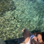Kimberly Ann Voltemas Instagram - Was gonna jump in the lake but! way too cold for me!! Thank you next.. ถ่ายรูปเล่นวนไปค่ะ 🍑💙🌞 Queenstown, New Zealand
